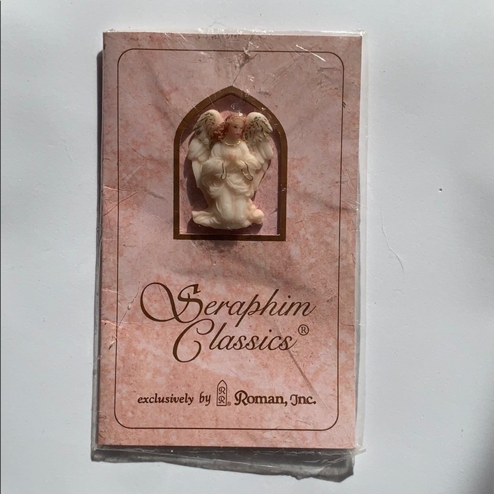 💋 SERAPHIN  classics exclusive Roman Inc iris pin